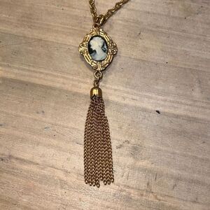 Estate Victorian Cameo With Dangling Tassel Gold Tone Drop Dangling Edwardian